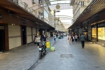 عودة السوريين تقلّل من الحركة التجارية في شوارع غازي عنتاب