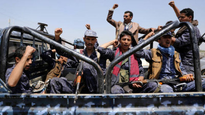 "التحالف العربي" يعترض طائرتين وصاروخين أطلقها الحوثيون على نجران السعودية