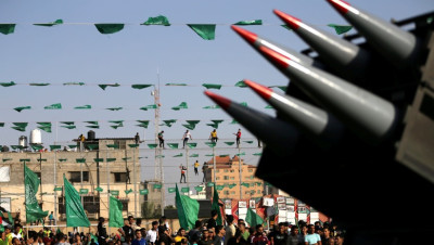 "حمـاس" تبلغ الإيرانيين بإعادة بناء ترسانة الصواريخ