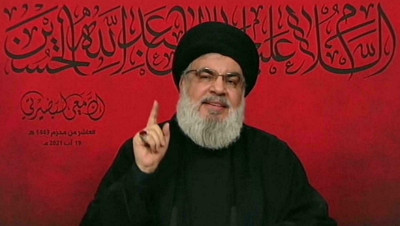 "نصرالله" يصعّد: أولى سفننا أبحرت من إيران إلى لبنان.. و"الحريري" يرد