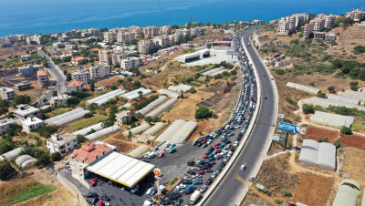 سفينة "نصرالله" الإيرانية تربك لبنان وسط صمت رسمي