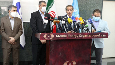 رافائيل غروسي يلمح لإمكانية إبرام اتفاق مؤقت مع طهران