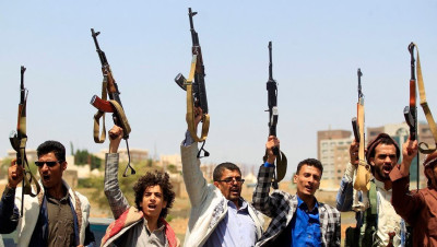 الحوثيون يطلقون سراح موظفي السفارة الأميركية في صنعاء ويعتقلون آخرين جدد