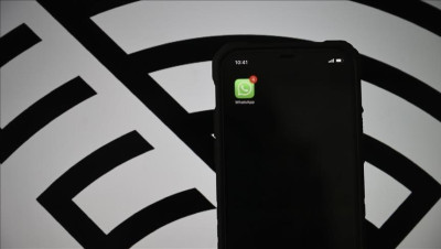 وزير لبناني يحذر من انقطاع الاتصالات والانترنت في بلاده خلال ساعات