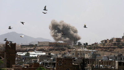 "التحالف العربي" يعلن بدء توجيه ضربات جوية ضد الحوثيين في صنعاء