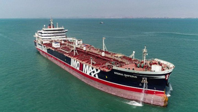 وصول ناقلة نفط إيرانية لنظام الأسد