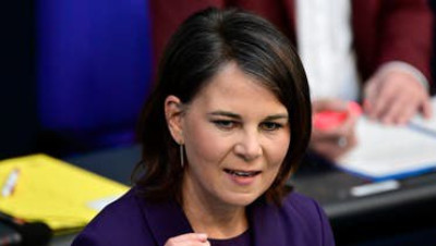 وزيرة خارجية ألمانيا: الاتحاد الأوروبي يدرس إدراج "الحرس الثوري" كمنظمة إرهابية