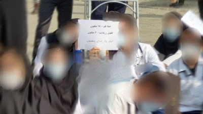 أطباء وطلاب الطب يعتصمون في طهران