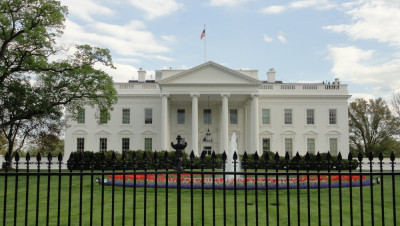 البيت الأبيض: العودة إلى المفاوضات النووية مع إيران غير مطروحة