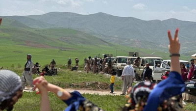 أكراد إيران يتحدون قبضة النظام الأمنية تخليدا لضحايا الاحتجاجات