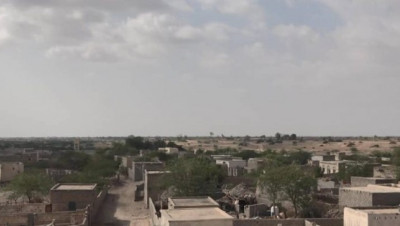 بالفيديو.. إصابة سيدة يمنية بجروح خطيرة في قصف حوثي