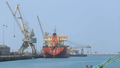 هجوم على سفينة بريطانية في اليمن