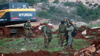 سفير إسرائيلي يوجه تهديدا شديدا لـ"حـزب الله"