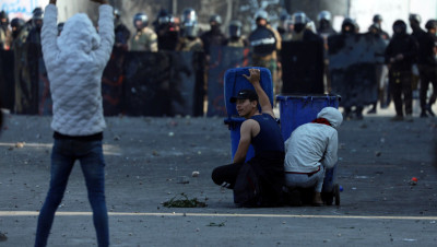 يوم دامٍ في العراق.. 35 قتيلا في الناصرية والنجف وبغداد