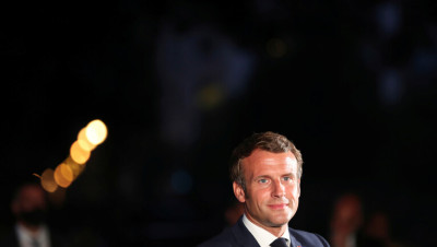 مبادرة ماكرون.. هل تهدف لتسويق "حكومة دياب" أم مساعدة لبنان؟