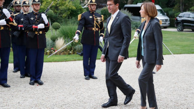 باريس وواشنطن تشددان على حماية الملاحة في الخليج