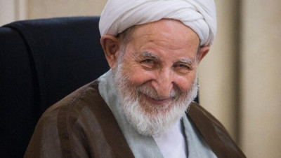 وفاة رئيس السلطة القضائية الإيراني الأسبق آية الله يزدي