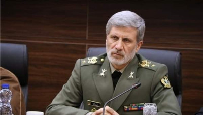 وزارة الدفاع الإيرانية تبرم عقودا لتصدير الأسلحة