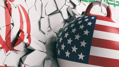 إيران تستشعر ضربة عسكرية أمريكية