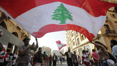 لبنان.. تجدد المظاهرات بعد تجاوز الدولار عتبة 11 ألف ليرة