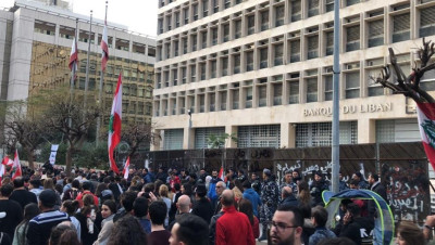 لبنان.. دعوات لمظاهرات تحت شعار "لن ندفع الثمن" وإسقاط حكومة دياب