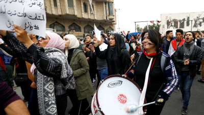 العراق.. مظاهرات طلابية حاشدة والأمن يقمع المتظاهرين في بغداد