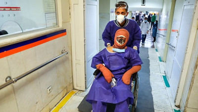 ثمانية قتلى وأكثر من ألف جريح في إيران