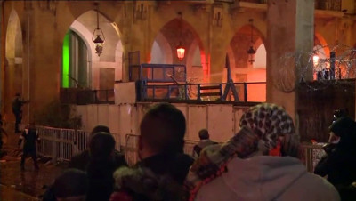 لبنان.. المتظاهرون يواصلون احتجاجاتهم رفضا لحكومة دياب