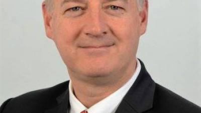 طهران تفرض عقوبات على السفير الأمريكي في اليمن!