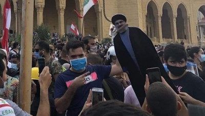 إيـران تبدي استعدادها لتزويد لبنان بالسلاح وناشطون يعلقون