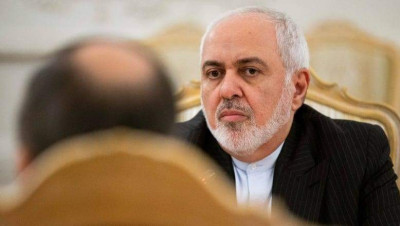 تسجيل مسرب لـ"جواد ظريف" يكشف: إسقاط الطائرة الأوكرانية كان متعمدا