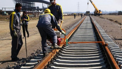 بتنفيذ وتمويل إيراني.. "النقل السورية" تناقش ربط ميناء "الخميني" باللاذقية