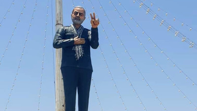 تمثال "سلـيمـانـي القبيح" يثير سخرية واسعة