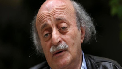 "جنبلاط" ينعي "الطائف" و"عهد عون"