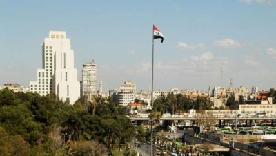 إيران تفتتح مركزا تجاريا في دمشق