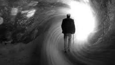 تفسير حلم العزاء ولبس الأسود للعزباء والمتزوجة والحامل لابن سيرين والنابلسي