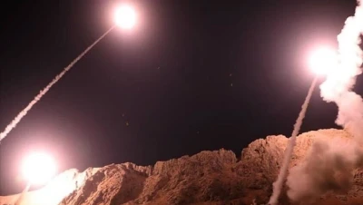 "واشنطن بوست": إيران حذرت قطر من أن القواعد الأمريكية في الخليج قد تصبح أهدافا لها