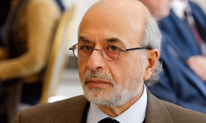 نائب لبناني يفتح النار على الرئيس عون ويصفه بـ"الغبي" (فيديو)