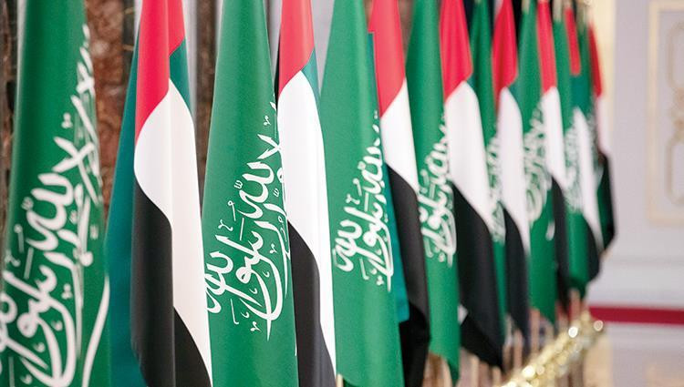 "رويترز": محادثات سعودية إماراتية مع إيران لاحتواء التوترات