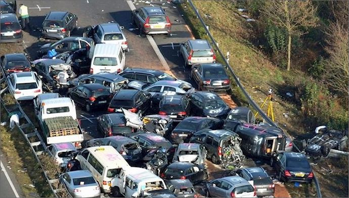 "إيران خوردو" و"سايبا" تواجهان خطر الإفلاس