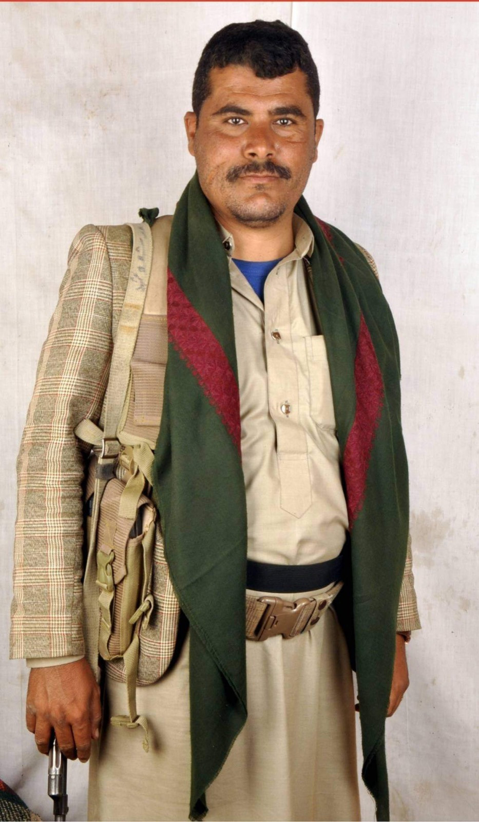 مصرع قيادي حوثي بنيران مسلحين قبليين