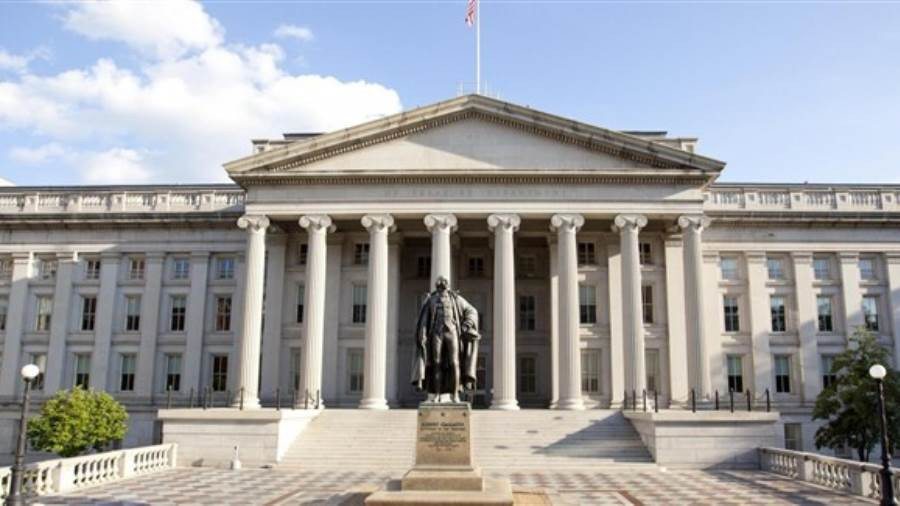 "الخزانة الأميركية" تفرض عقوبات على شبكة يديرها الحرس الثوري