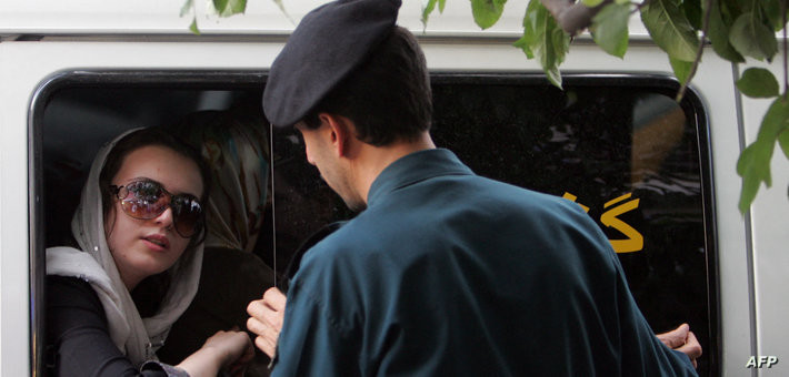 نساء إيرانيات يروين تجاربهن وتعرضهن للاضطهاد بسبب الحجاب