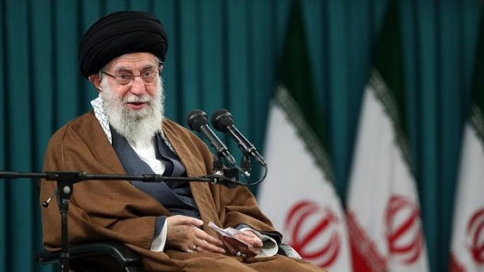 نساء إيران يواصلن تحدي النظام و"خامنئي" يمنح ضوء أخضر لقمع "غير المحجبات"