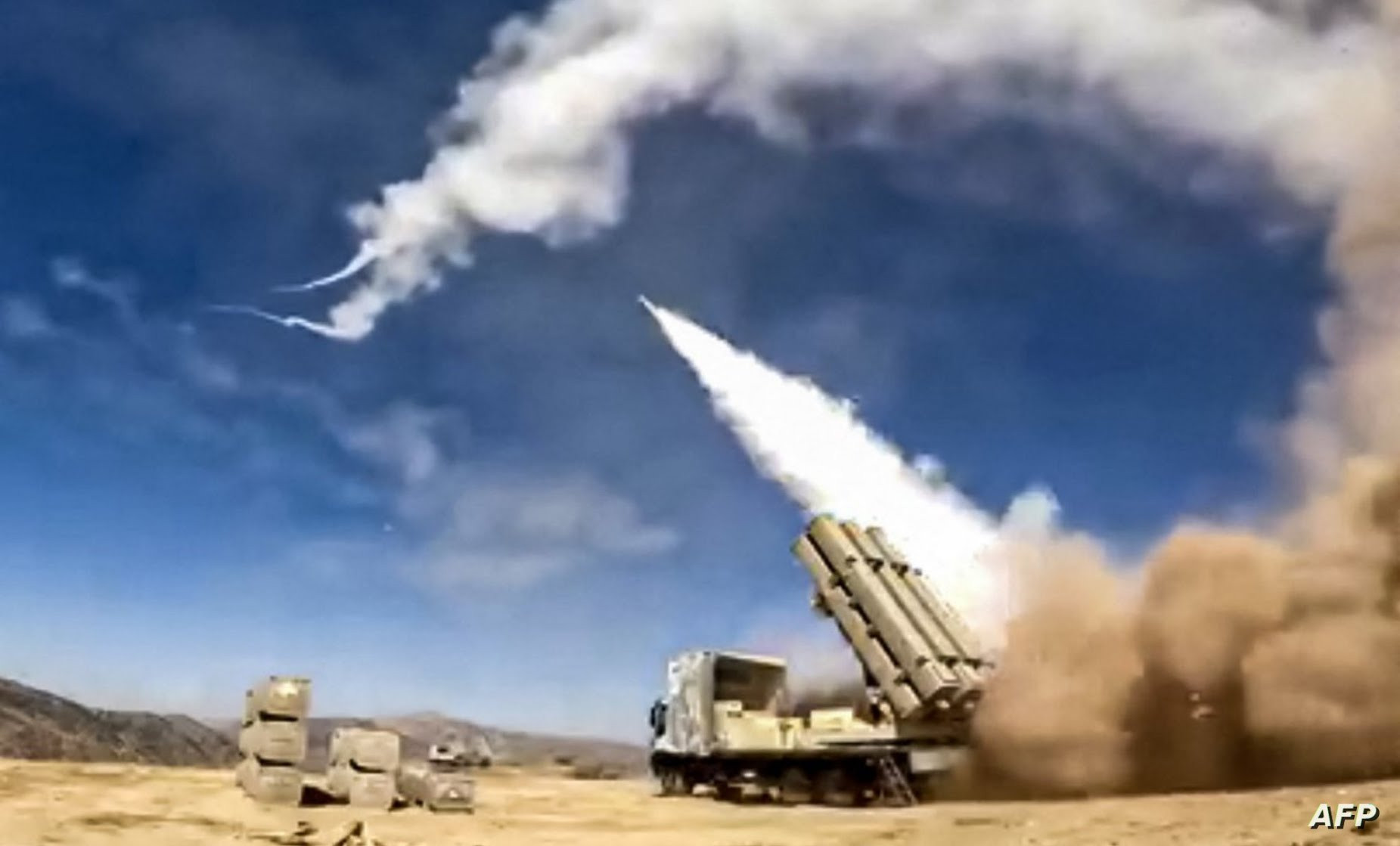 الصين وروسيا تجريان محادثات سرية متقدمة مع إيران لإمدادها بمواد كيميائية