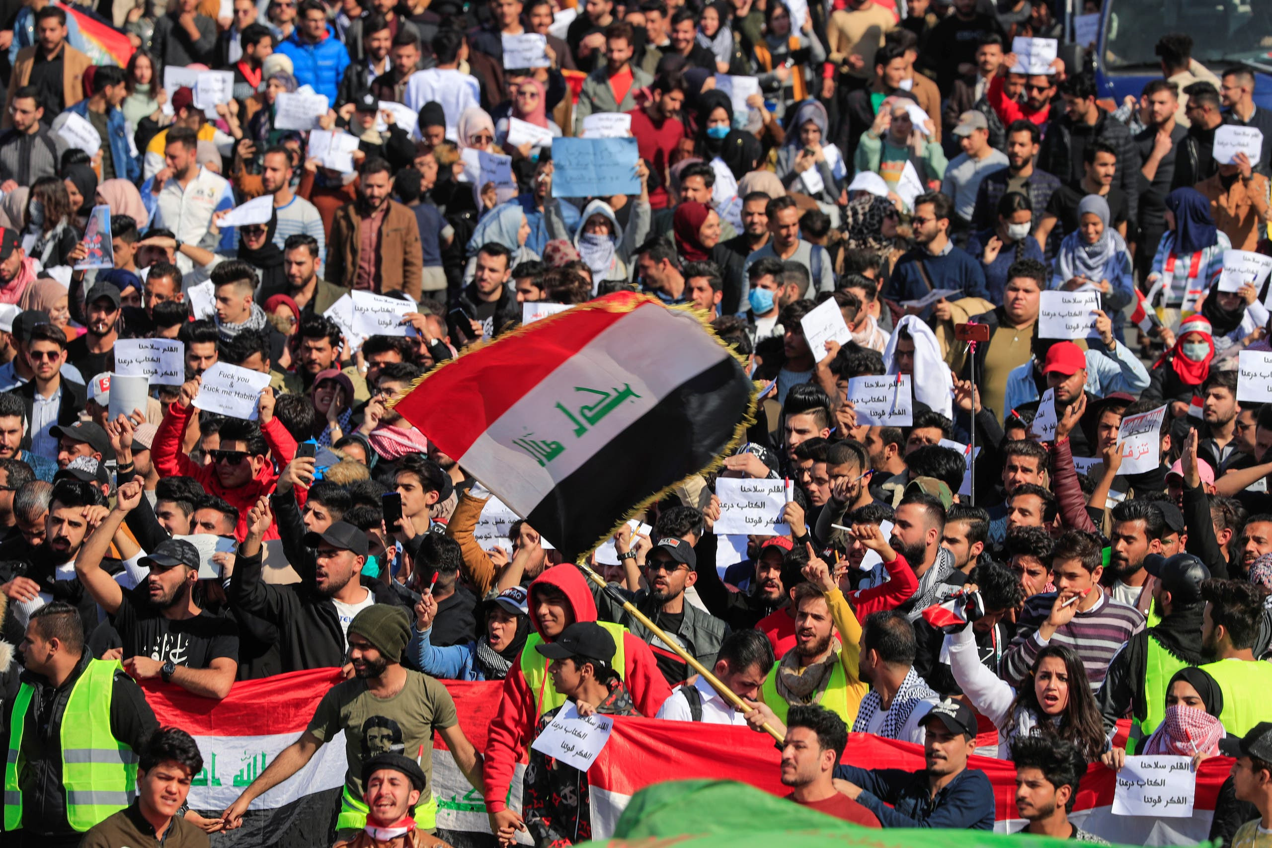 العراق.. الأمن يقتل متظاهرا في الناصرية والمحتجون يرفضون تكليف "علاوي"