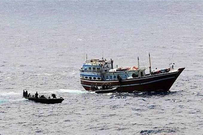 الحكومة اليمنية تضبط سفينة إيرانية تمارس الصيد غير المشروع