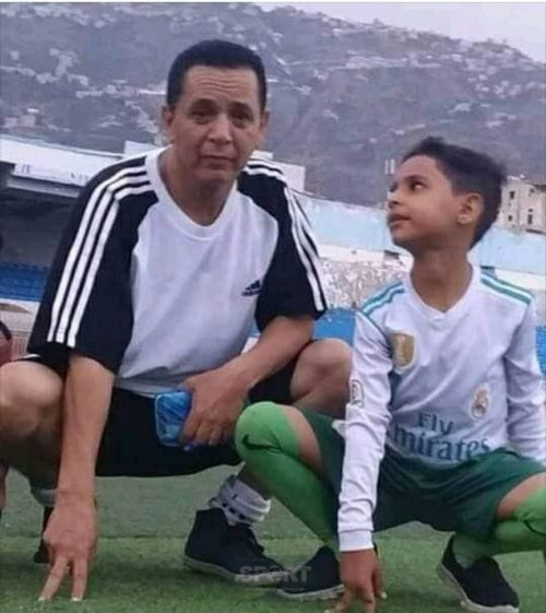 قذيفة للحوثيين تودي بحياة لاعب كرة قدم يمني ونجله