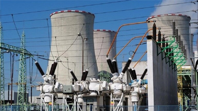 مجددا.. انفجار وحريق يضربان منشآت في إيـران (فيديو)