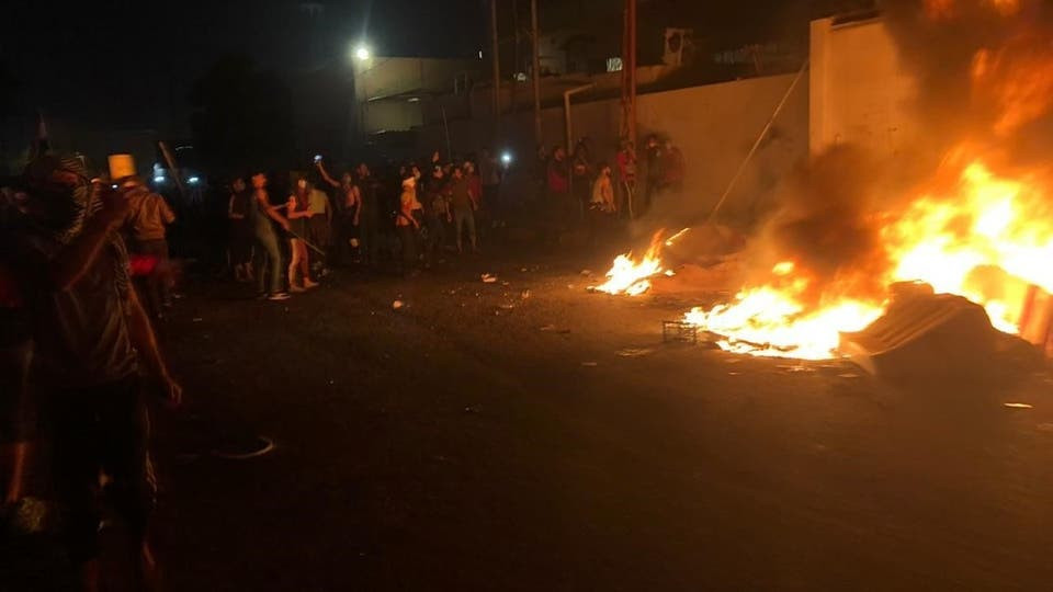 ما دلالات حرق قنصلية إيران في النجف؟